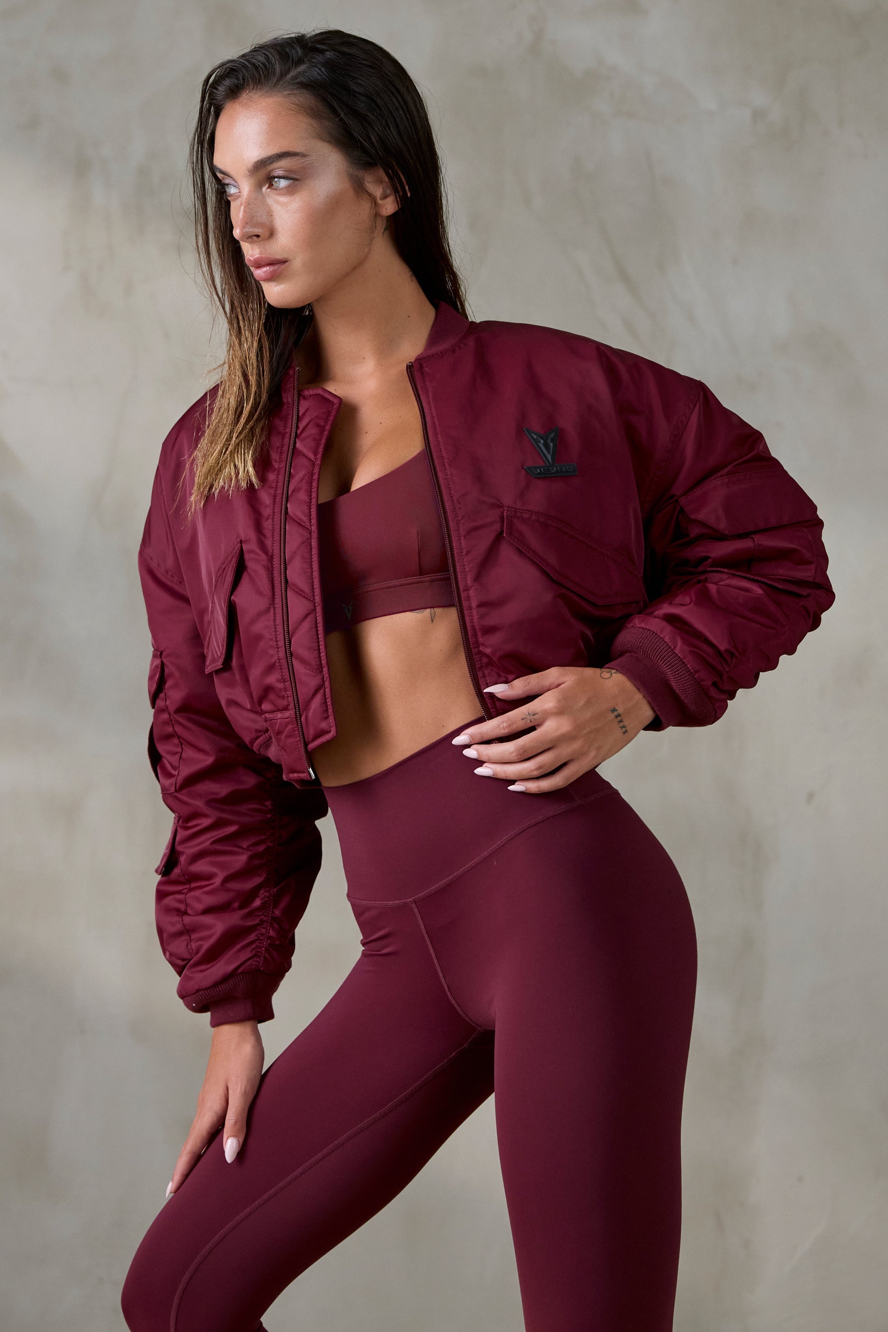 V FLYTE BOXY BOMBER JACKET Burgundy