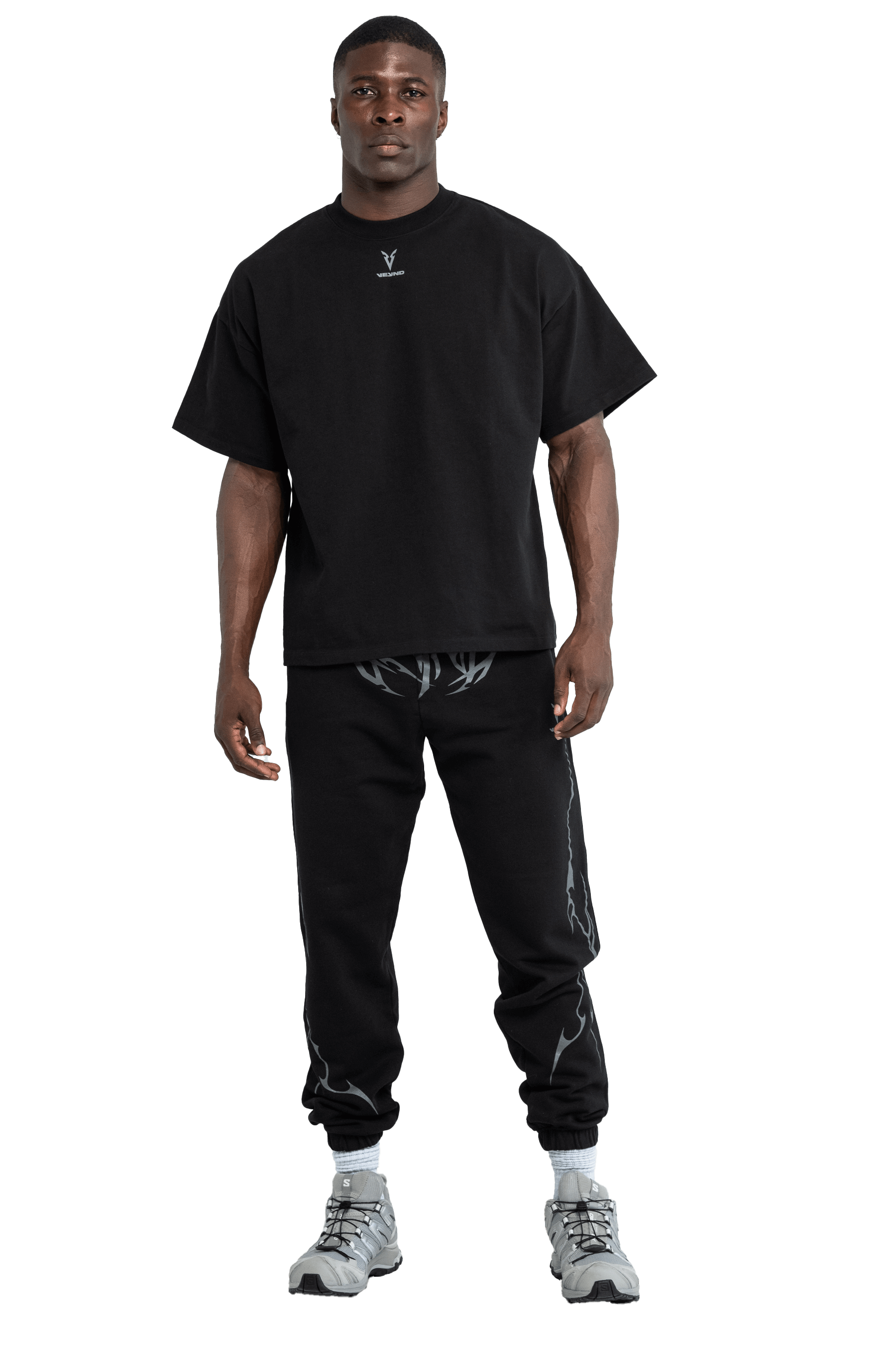 BOXY T-SHIRT V-GRAPHIC - Black