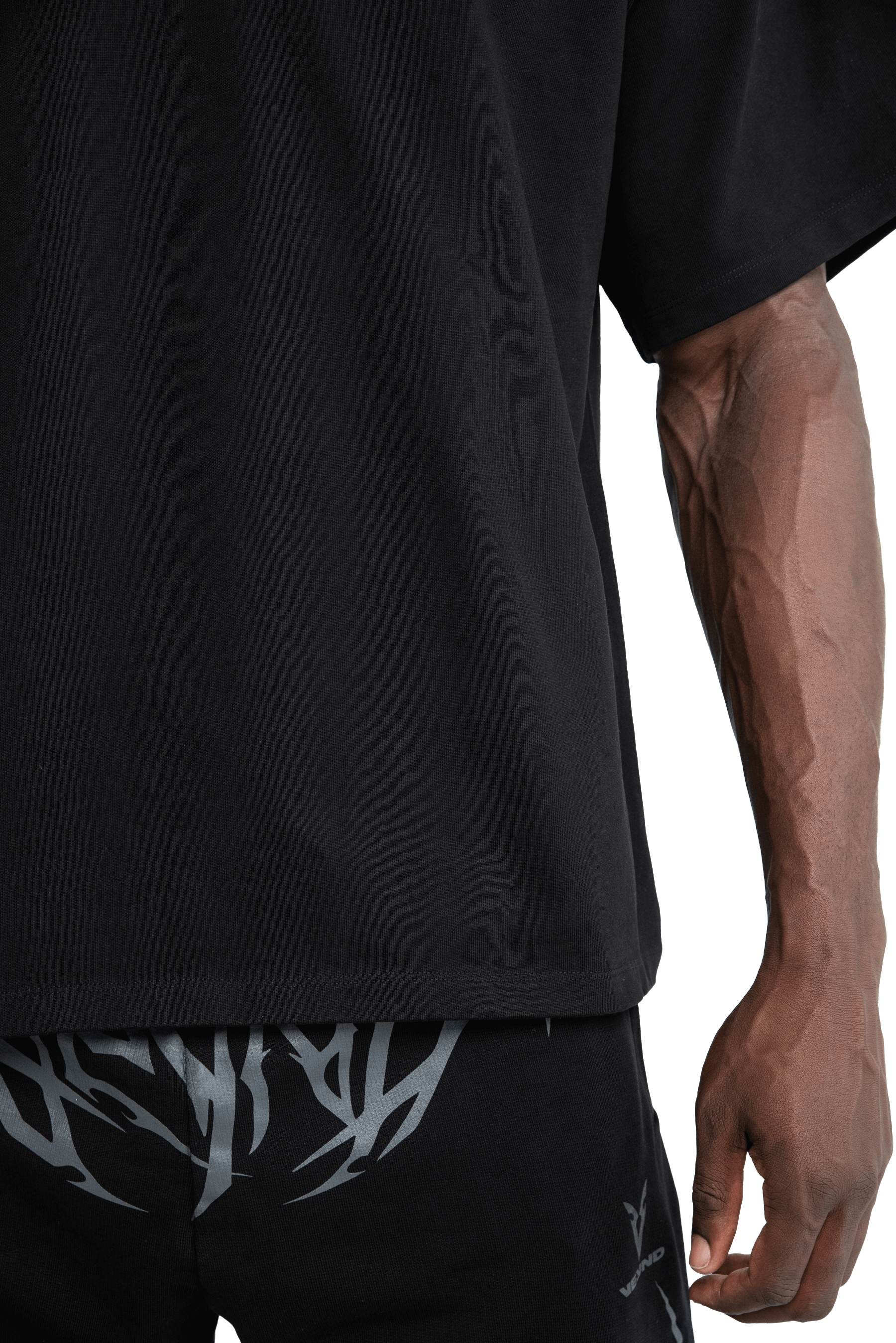 BOXY T-SHIRT V-GRAPHIC - Black