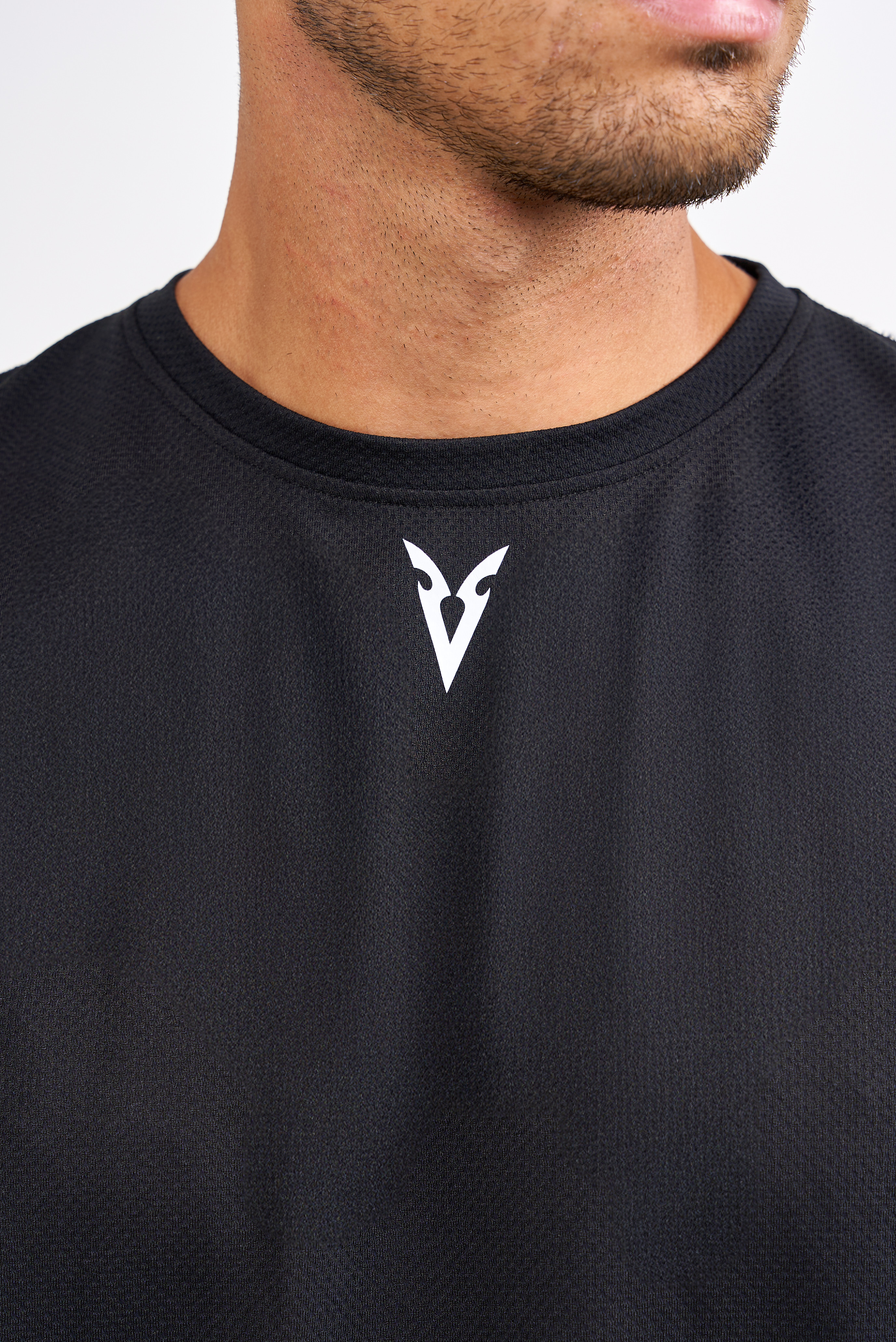 SLEEVELESS BOXY T-SHIRT VEYND GRAPHIC - Black