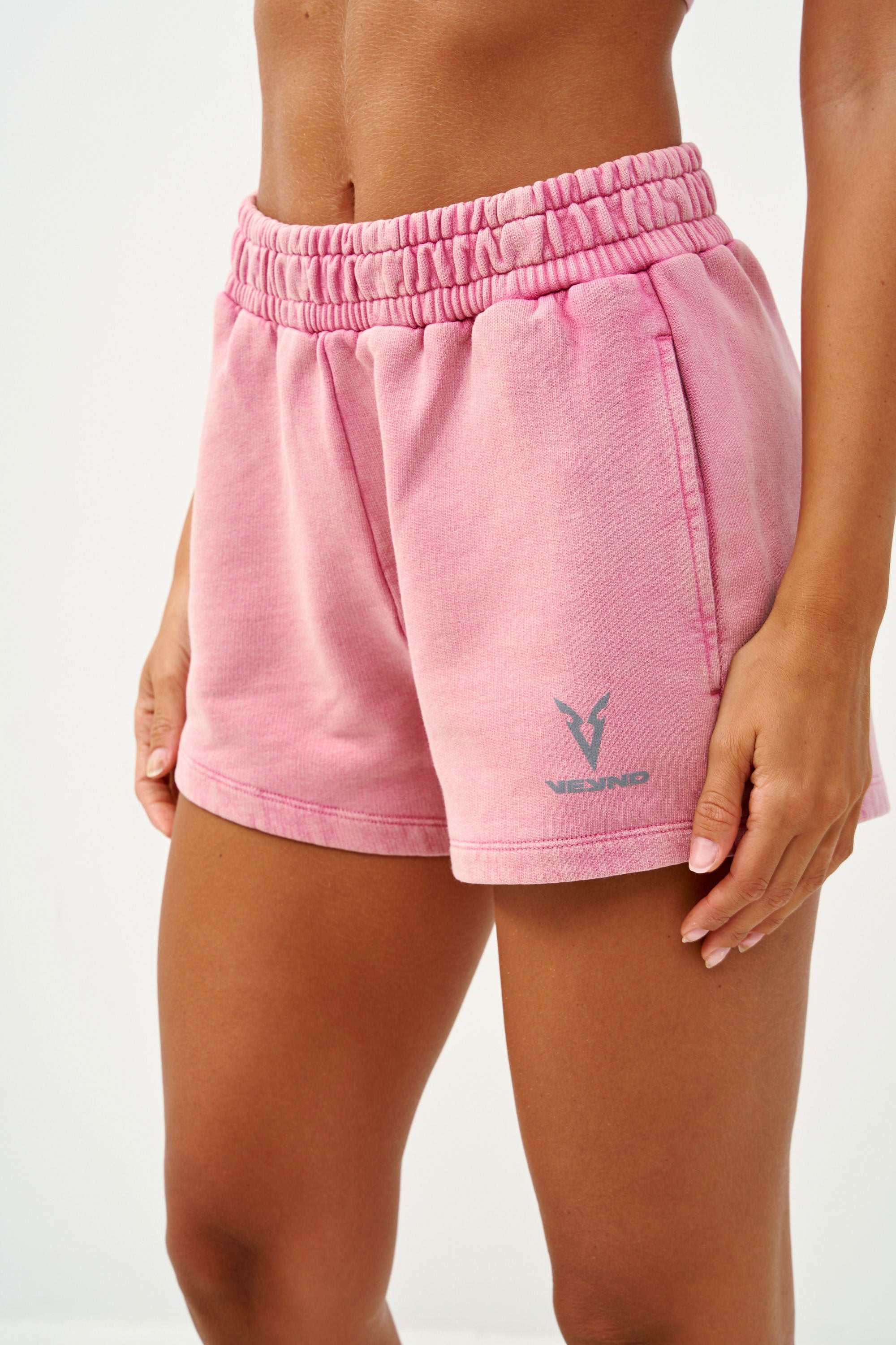 MID-RISE JOGGER SHORTS - Pink