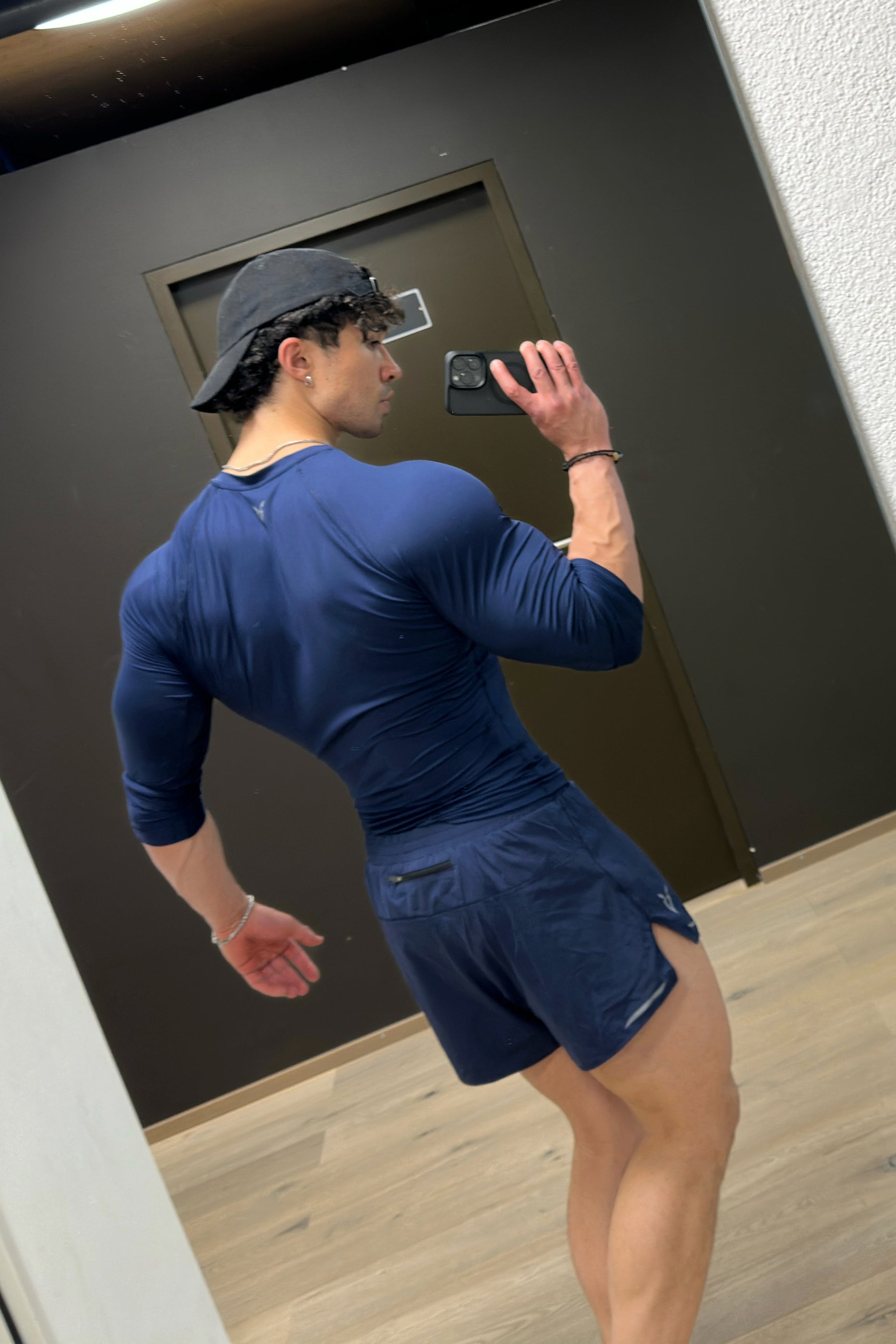 MUSCLE LONG SLEEVE T-SHIRT - NAVY