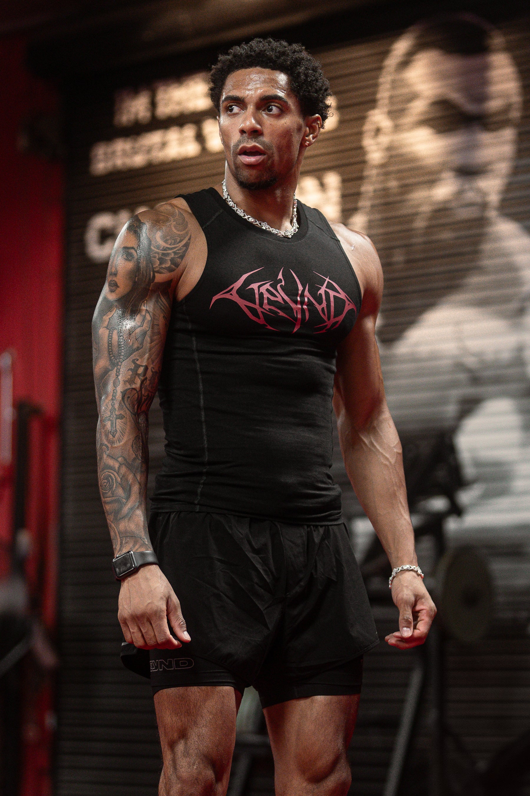 TANK RED VEINS GRAPHIC - Black