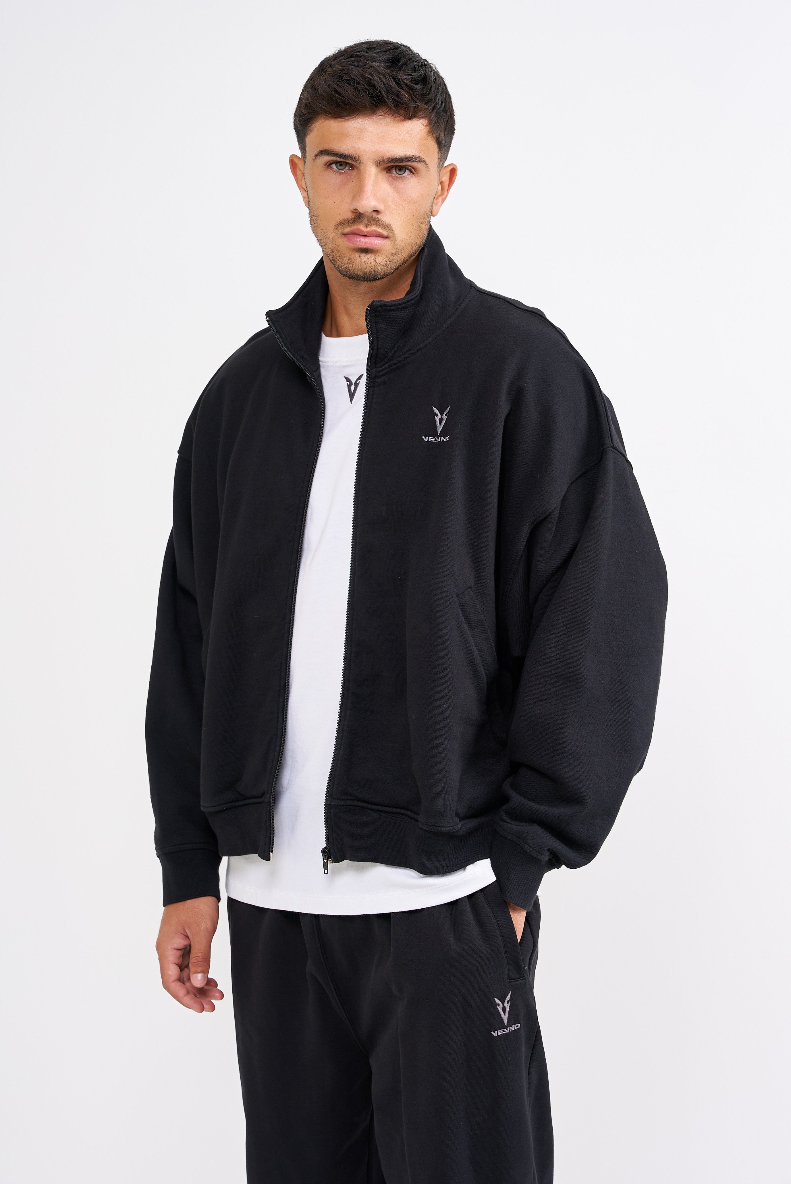 BOXY ZIP SWEATER - Black