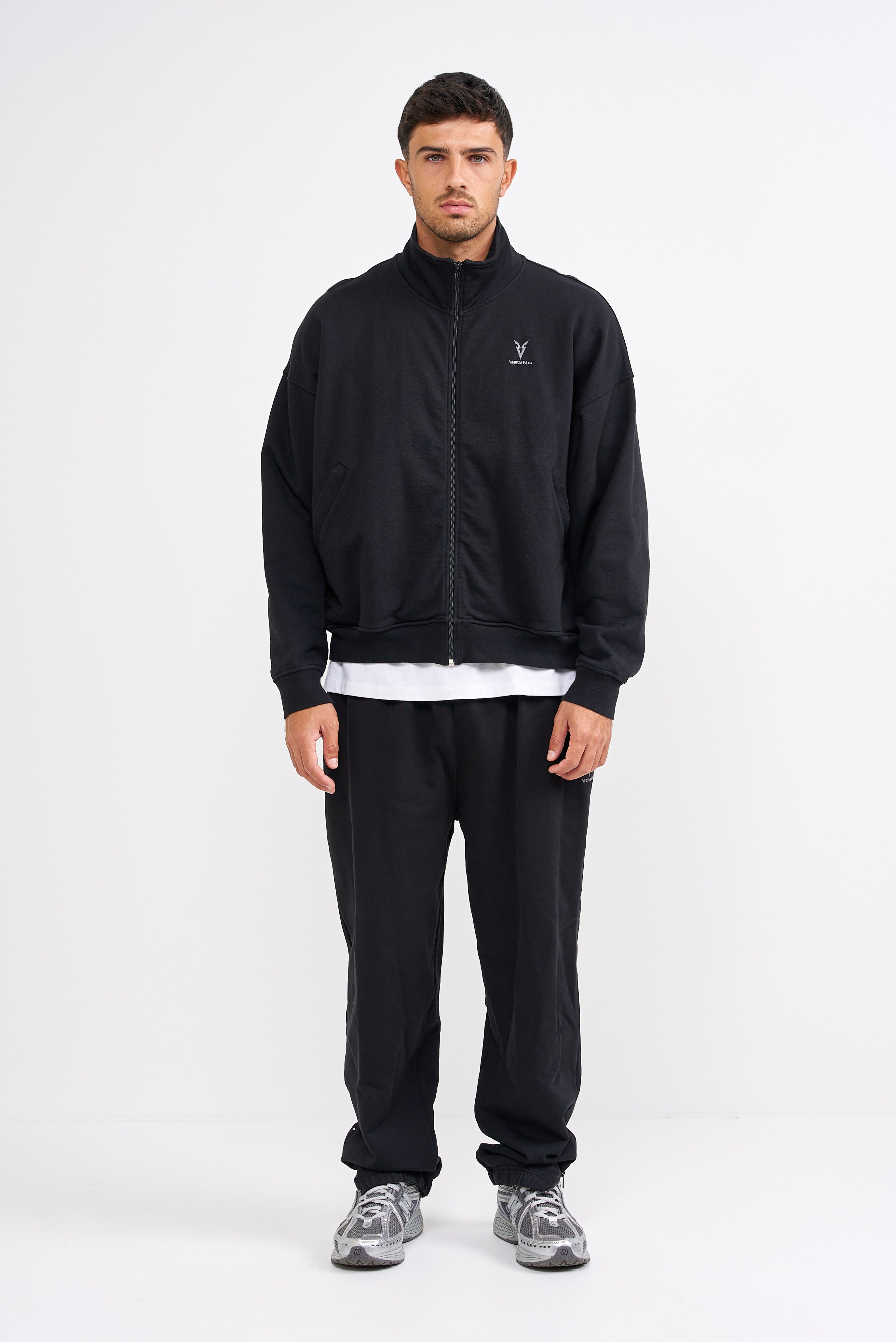 BOXY ZIP SWEATER - Black