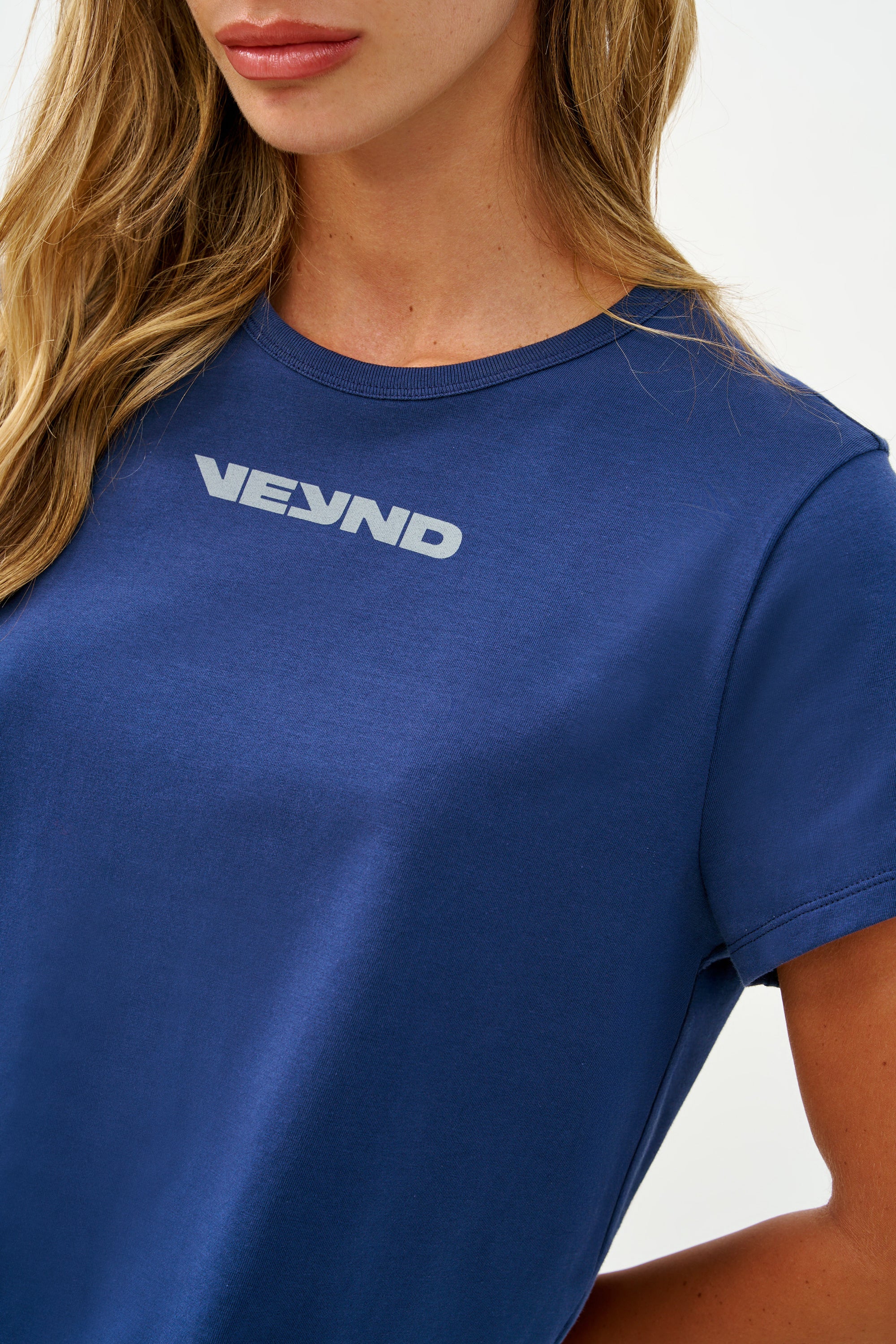 BOXY BABY T-SHIRT V-GRAPHIC