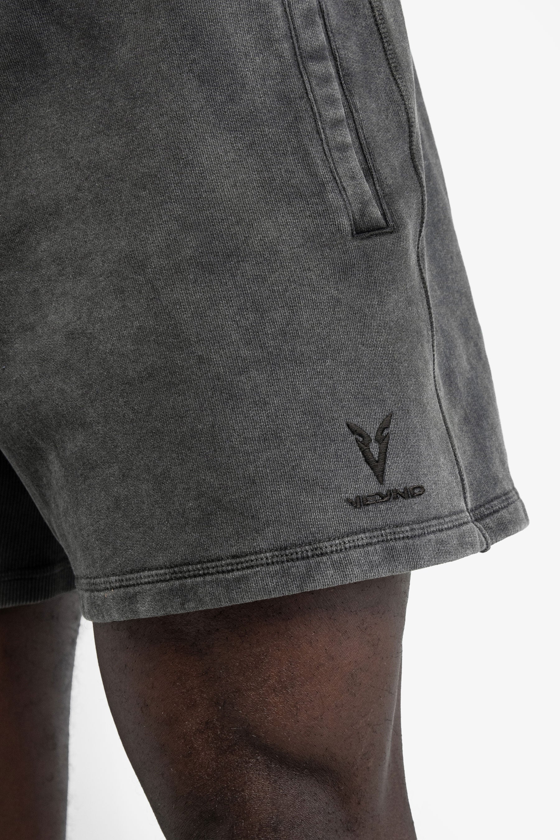 JOGGER SHORTS - STORM GRAY