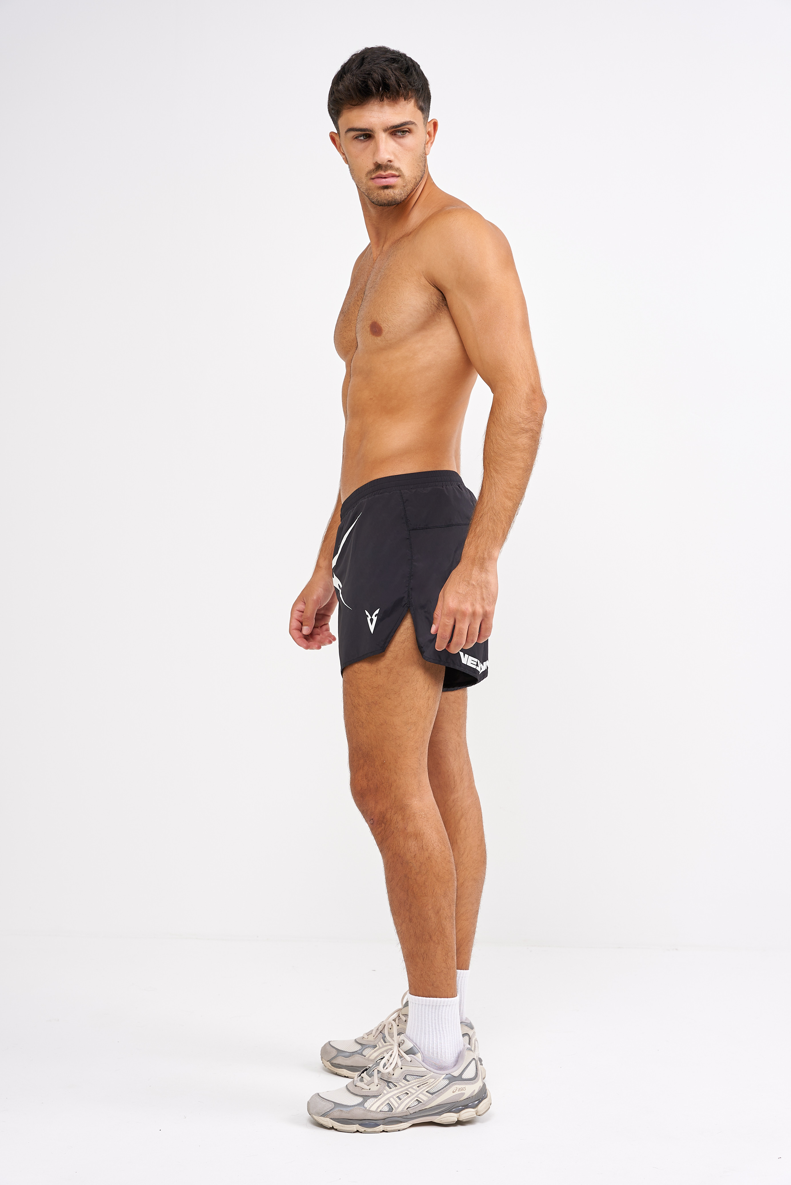 3" RUNNING SHORTS CROSS GRAPHIC - BLACK