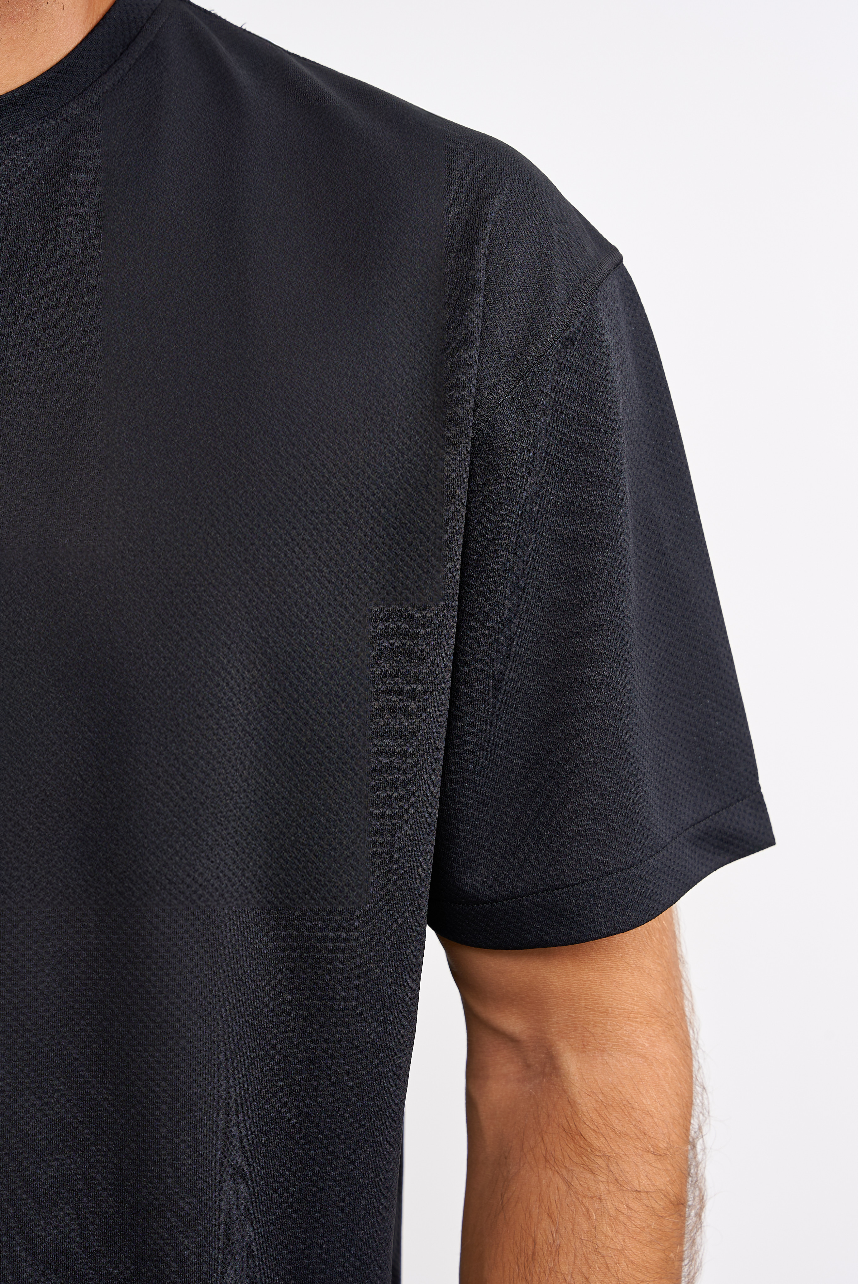 BOXY T-SHIRT VEYND GRAPHIC - Black